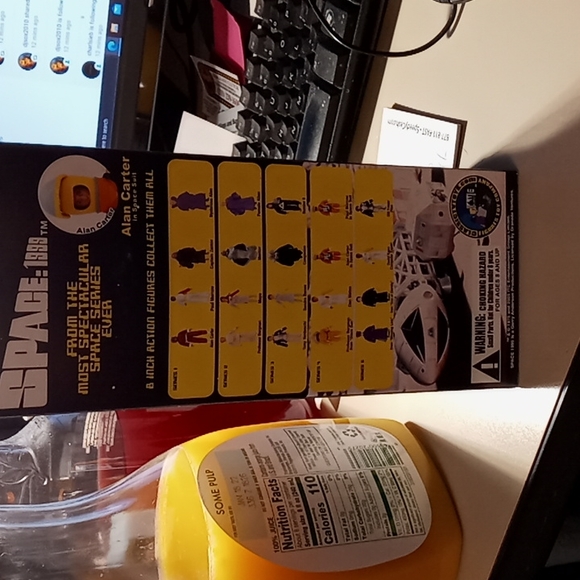 Alan carter in space suit.colectable toy - Picture 4 of 4